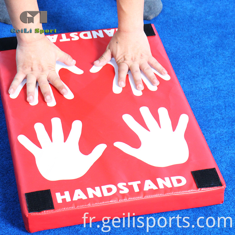 Handstand Print Pad